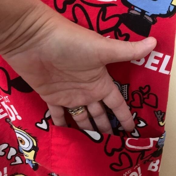 Red Despicable Me Medium Scrub Top with pockets - Picture 5 of 8